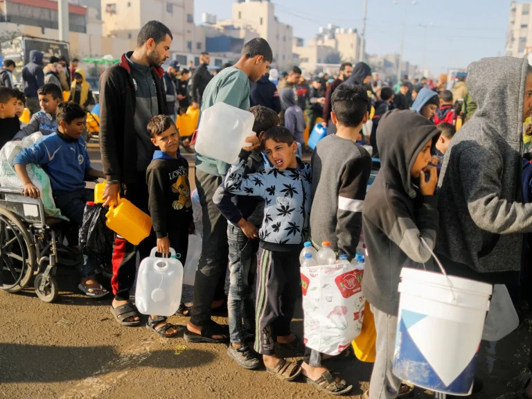 تقرير: حصة سكان غزة من المياه تراجعت بـ97% خلال حرب إسرائيل