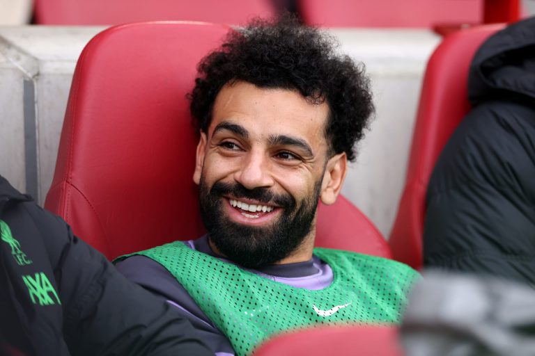القبض على مشجع مانشستر يونايتد.. «اتهامات بالقتل..وسخرية من صلاح»
