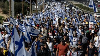 مسيرات سابقة لأهالي الأسرى الإسرائيلين نحو تل أبيب من أجل تنفيذ اتفاق نهائي لتبادل الأسرى