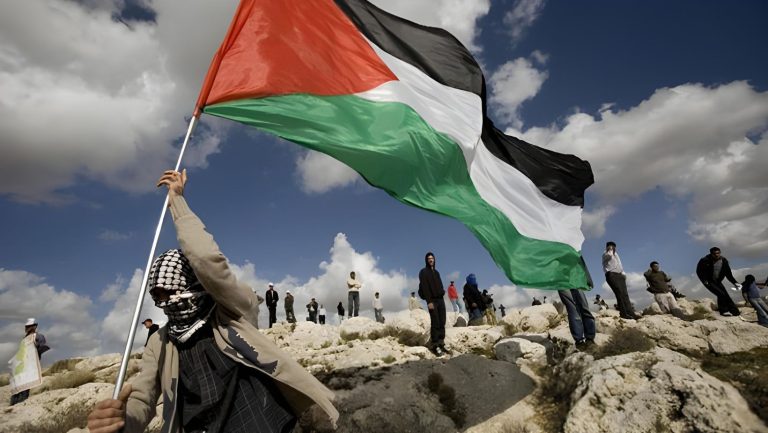 في ذكرى يوم الأرض.. صمت دولي، وتحركات شعبية، وصمود أسطوري للمقاومة