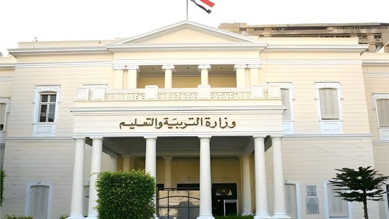 ١٣ جنيه.. تتسبب في أزمة بين وزارة التعليم ومعلمو الحصة
