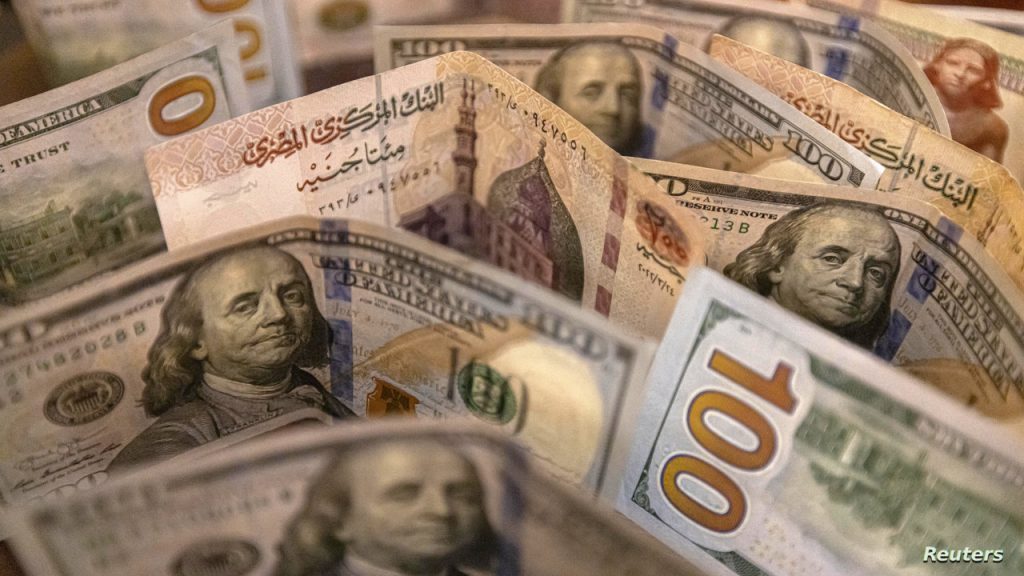 استقرار سعر الدولار في مصر اليوم بعد انخفاض العجز في صافي الأصول الأجنبية