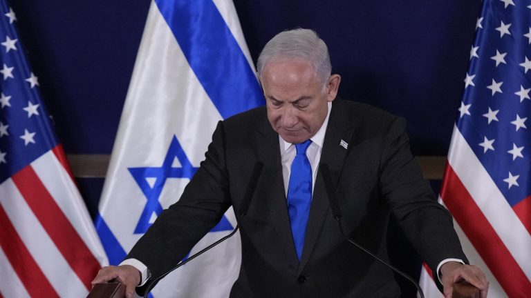 نائب رئيس الأركان الإسرائيلي السابق: ينتقد نتنياهو علناً ويصفه بأنه يشكل تهديداً لوجود إسرائيل