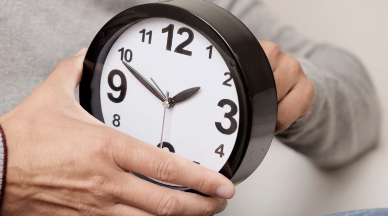 الساعة هتتغير امتى 2024.. جهز ساعتك للتوقيت الصيفي