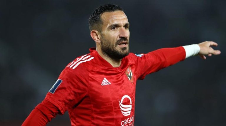 علي معلول جاهز لقيادة دفاع الأهلي أمام الزمالك