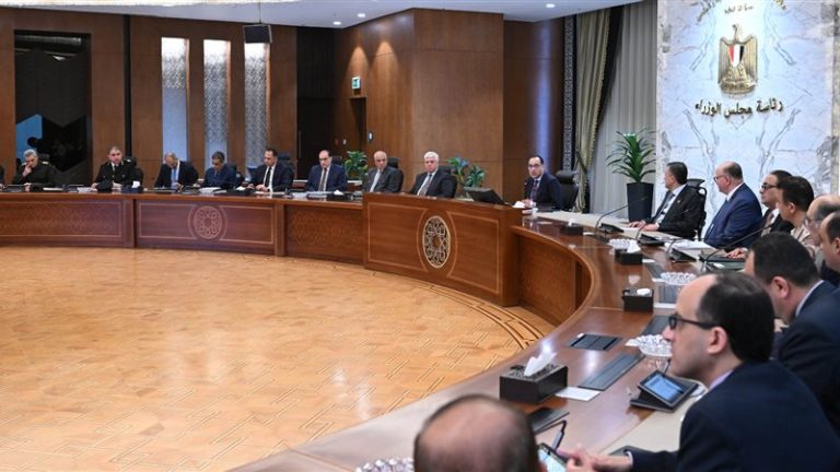 مجلس الوزراء المصري سوف يشعر المواطن بانخفاض الأسعار خلال أسبوع
