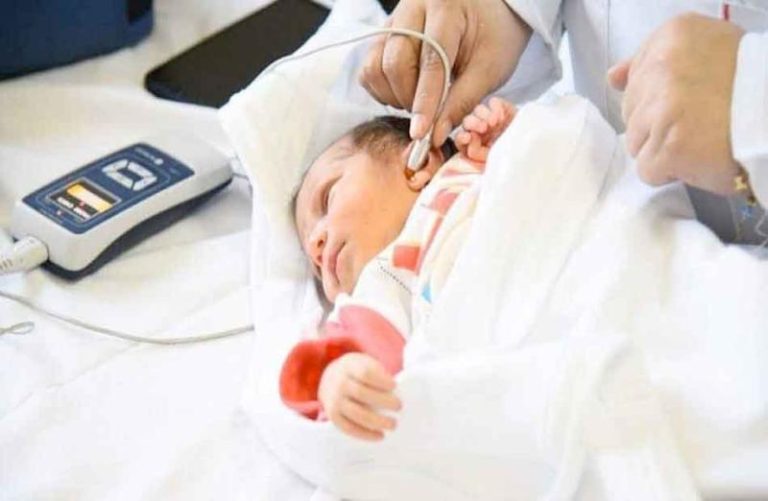 الصحة المصرية تفحص أكثر 6.5 مليون طفل للكشف المبكر عن ضعف وفقدان السمع لديهم