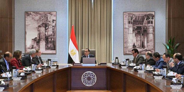 مجلس الوزراء المصري يوافق على عدة قرارات مهمة تتعلق بإقامة مشروعات تنموية