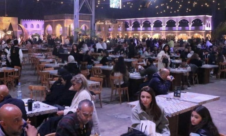 المغتربين في الأعياد.. بين الحنين والتواصل الثقافي