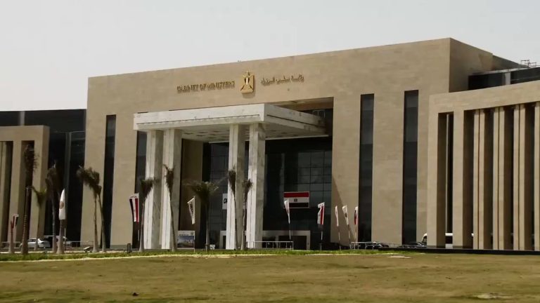 يوسف عبداللطيف يكتب: تغييرات وزارية مرتقبة.. هل تُغير شيئا في المشهد