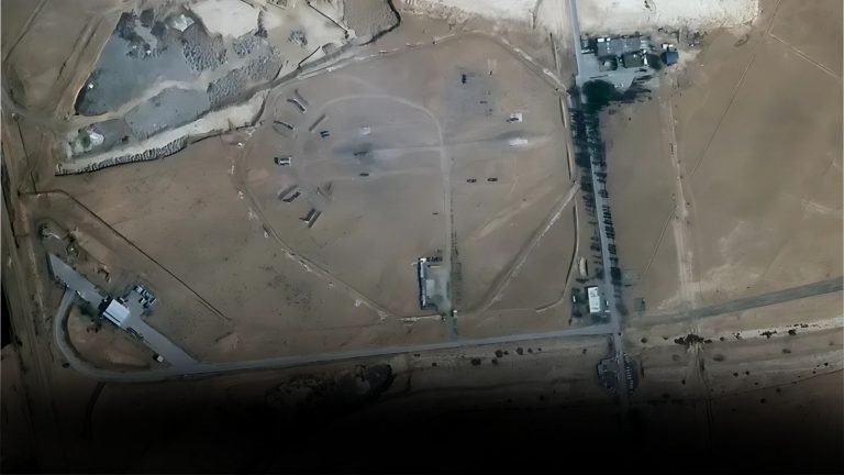 تقرير لمجلة “الإيكونوميست”. يكشف كيف أخفت إيران أضرار الضربات الإسرائيلية (بالصور)