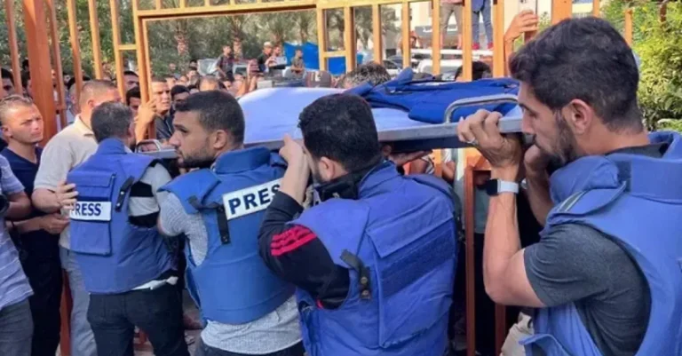 الاتحاد الدولي للصحفيين يدين استهداف جيش الاحتلال للصحفيين في قطاع غزة