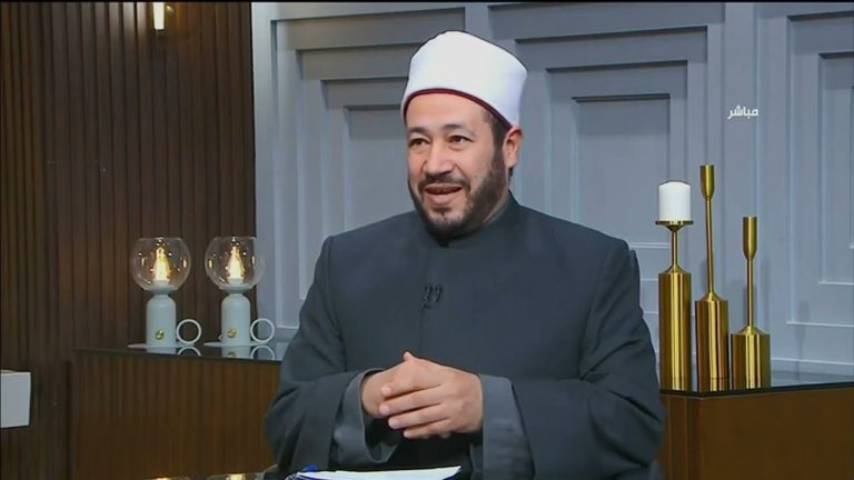 أمين الفتوى بدار الإفتاء المصرية يؤكد ترك العمل بدون عذر قانوني يعتبر حراماً