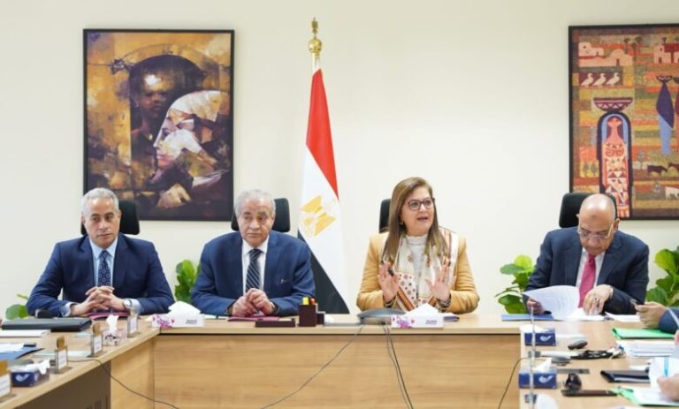 المجلس القومي للأجور يعلن الحد الأدنى لأجور العمال بالقطاع الخاص في مصر 6000 جنيه