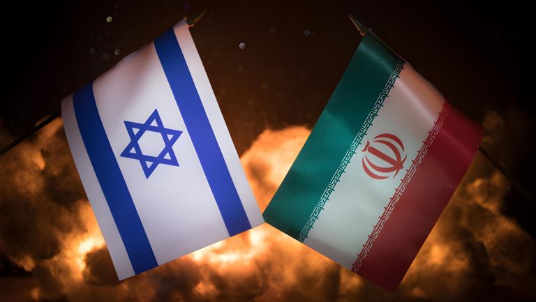 الحرس الثوري الإيراني يحذر من دعم إسرائيل عبر الإنترنت