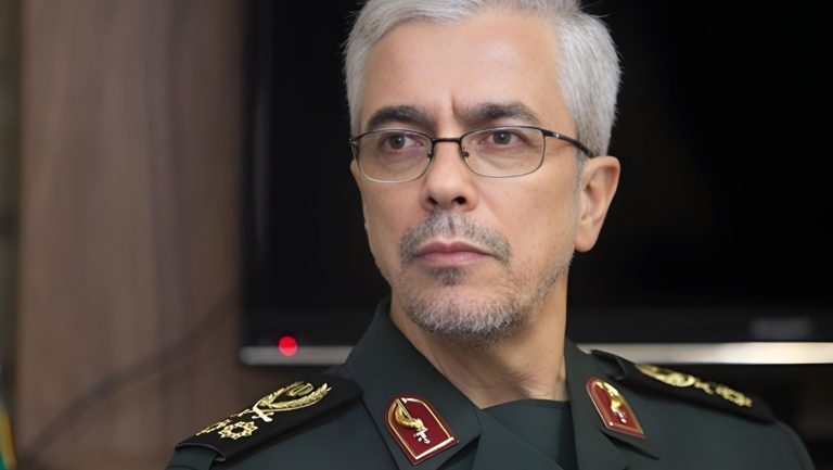 رئيس هيئة الأركان العامة بالجيش الإيراني محمد باقري