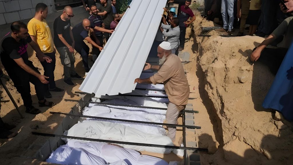 مقابر جماعية خلفها الاحتلال الإسرائيلي في مستشفيات غزة