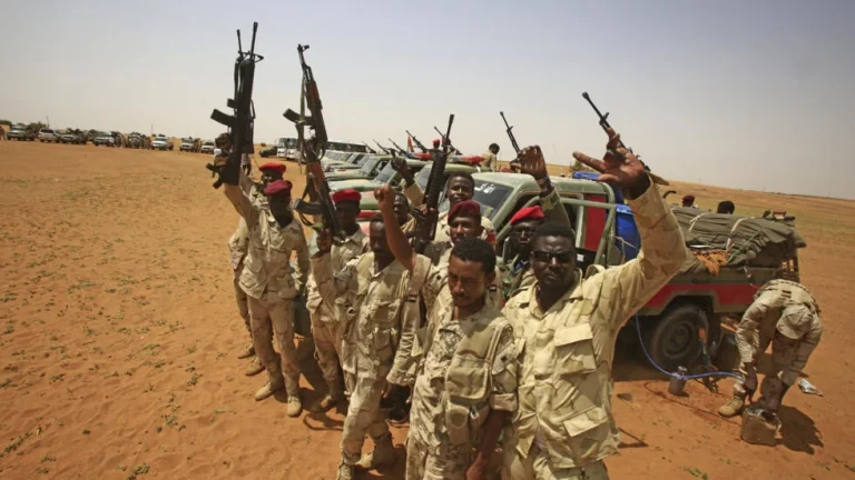 مقتل أكثر من 300 جندي وأسر العشرات من الجيش السوداني في معارك بولاية نهر النيل