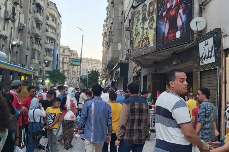 فتاة مصرية تروي تجربتها المروعة مع التحرش من رجل سوداني
