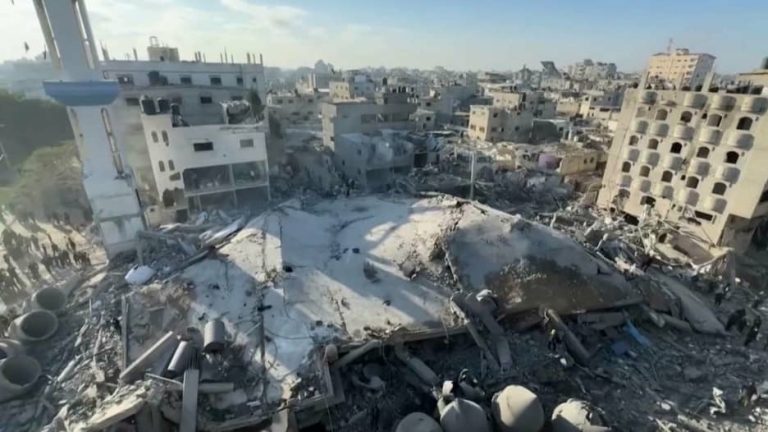 حماس تنهي محادثات الهدنة في القاهرة متهمة إسرائيل بتخريب جهود التهدئة في غزة