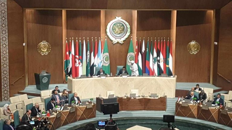 الجامعة العربية تدعو إلى اتخاذ إجراءات ملموسة لدعم حل الدولتين