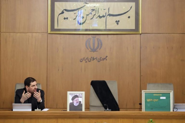 رئيس منزوع الصفة..هل يخلف محمد مُخبر الرئيس الإيراني إبراهيم رئيسي؟