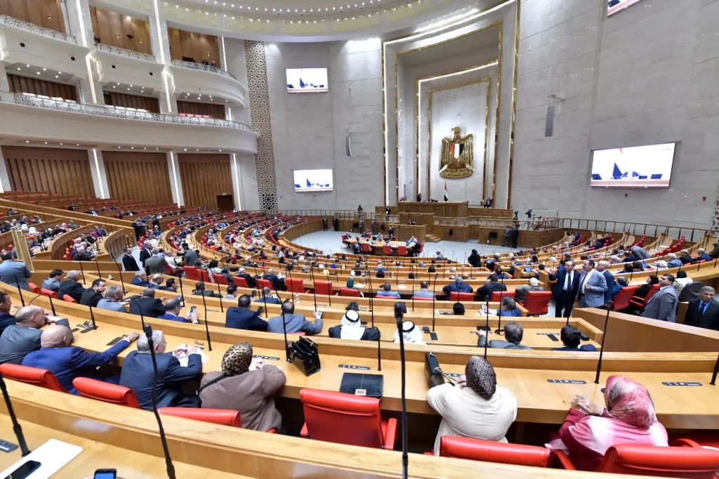 تضارب المصالح: مشرعون يتساءلون عن الكفاءات القانونية الزائدة في محافظة القاهرة