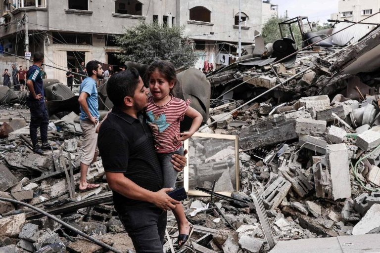 الموت والدمار في غزة: الأمم المتحدة تدين الضربة الإسرائيلية