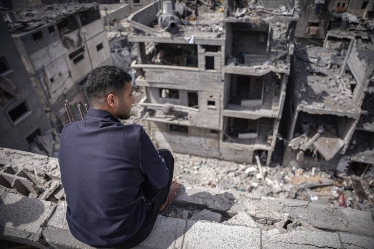قيادي فلسطيني يحذّر من عواقب كارثية للتوسع الإسرائيلي في رفح