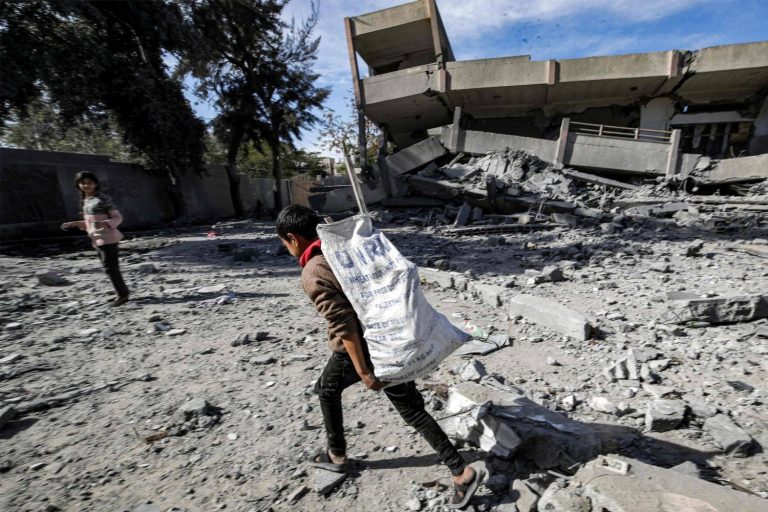 اليوم .. مصر تبذل جهدًا أخيرًا لتجنب الأزمة الإنسانية في غزة