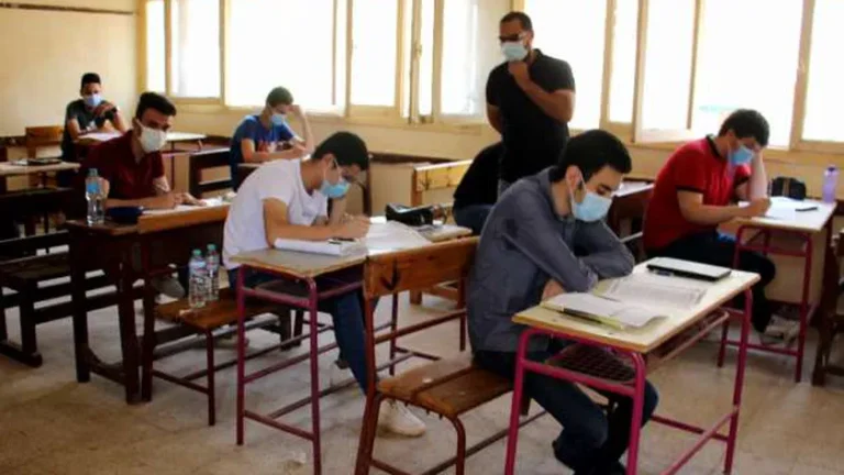 تسريب امتحانات الفيزياء والكيمياء للصفين الأول والثاني الثانوي، وشاومينج يتحدى الوزارة