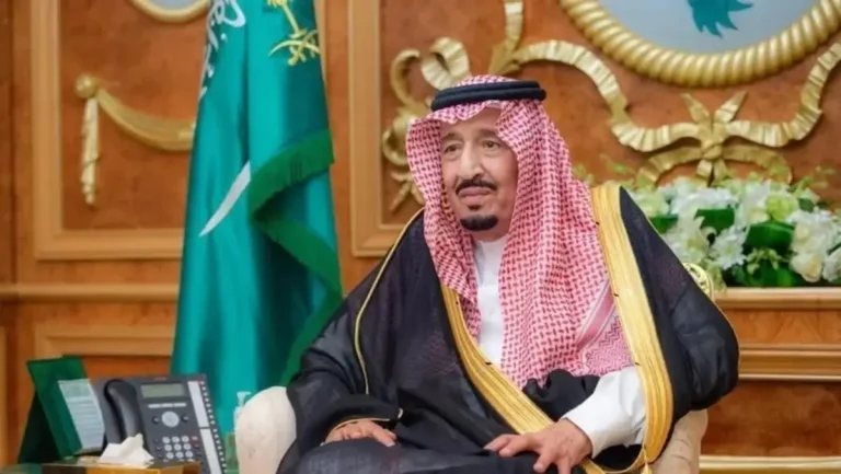 دخول العاهل السعودي المستشفى يثير المخاوف من الموت الوشيك
