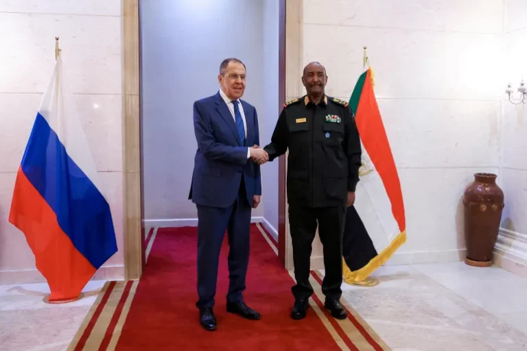 المجلس الانتقالي السوداني يوقع اتفاقا سريا مع روسيا لبناء قاعدة بحرية