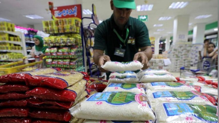 مصر..خطة حكومية لتحويل الدعم العيني إلى نقدي