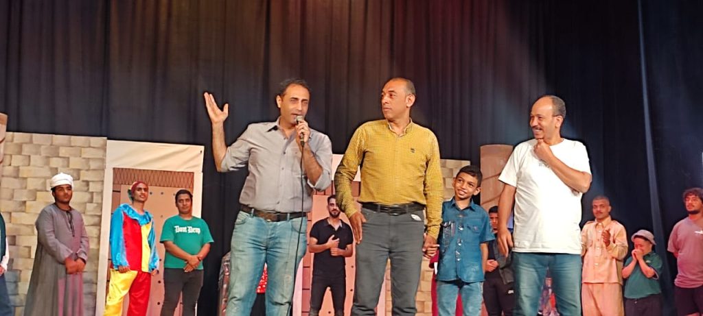 فرقة منفلوط تعرض “المهرج” ضمن مسرح قصور الثقافة بالصعيد