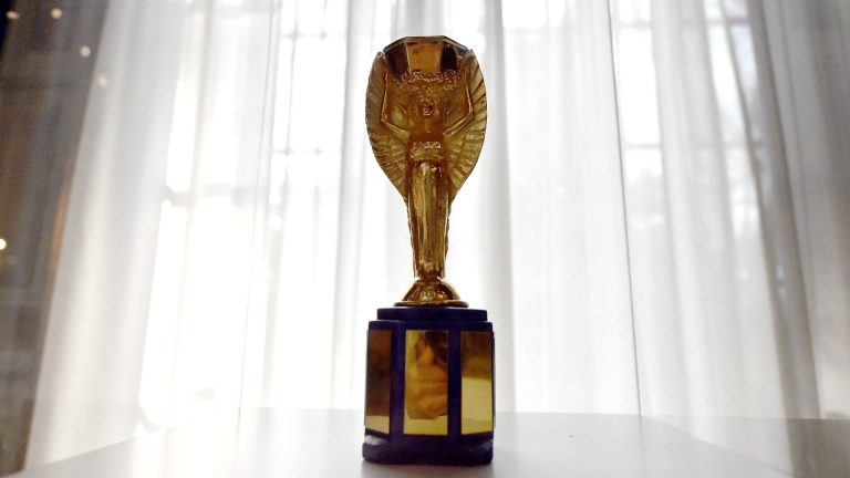 الفراعنة يعودون إلى العمل: مصر تعلن عن تشكيلة لتصفيات كأس العالم