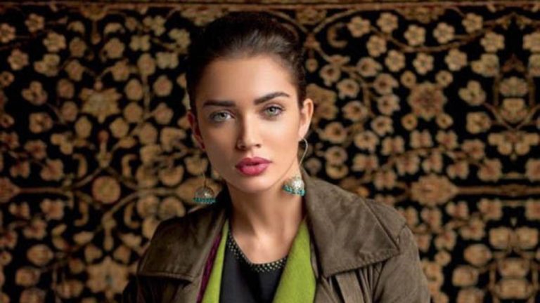 إيمي جاكسون تدين الإبادة الجماعية للفلسطينيين وتدعو إلى التحرك