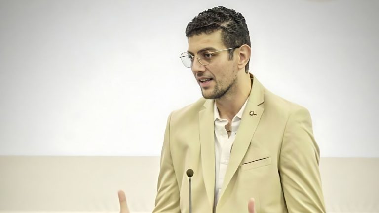 قانوني دولي: اعتزام مصر انضمامها إلى جنوب إفريقيا إيجابي رغم تأخر فتح المعبر