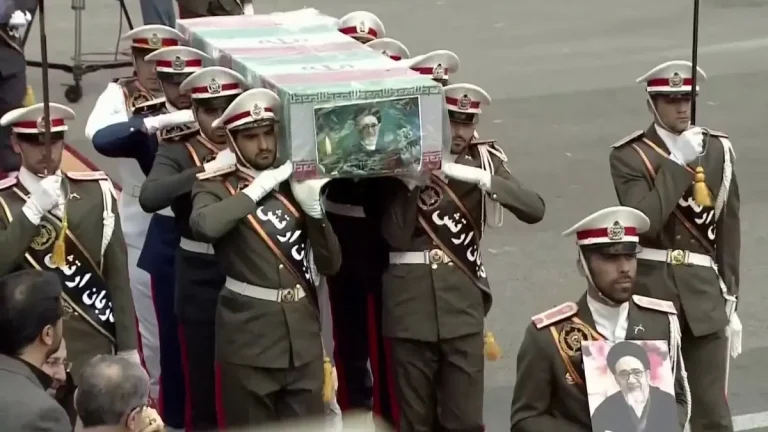 بدء مراسم تأبين رئيسي بحضور عدد من مسؤولي الدول