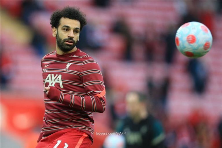 محمد صلاح يقرر البقاء مع نادي ليفربول الإنجليزي