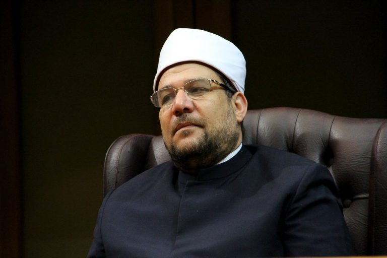 مصر.. محكمة تُغرّم وزير الأوقاف ومسؤولين 37 مليون جنيه