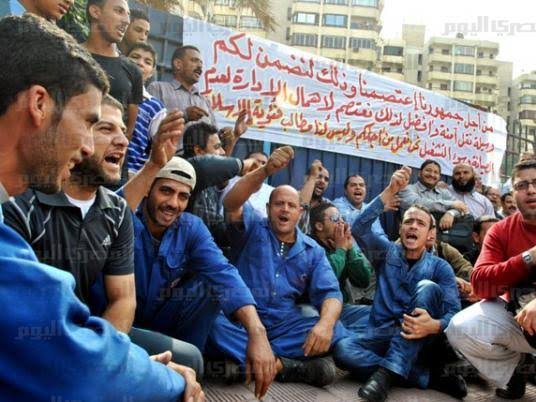 تقرير حقوقي يكشف عن انتهاكات وملاحقات أمنية ضد العمال في مصر