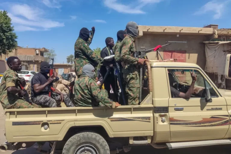 جرائم الحرب المرتكبة في السودان: اعتقال 70 ناشطة نسائية في شرق السودان