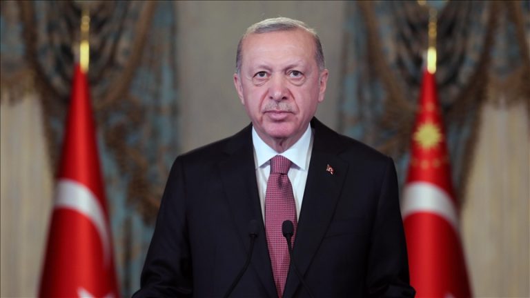 أردوغان يستدعى بشكل طارئ مسؤولين كبار ليلا..ما السبب؟
