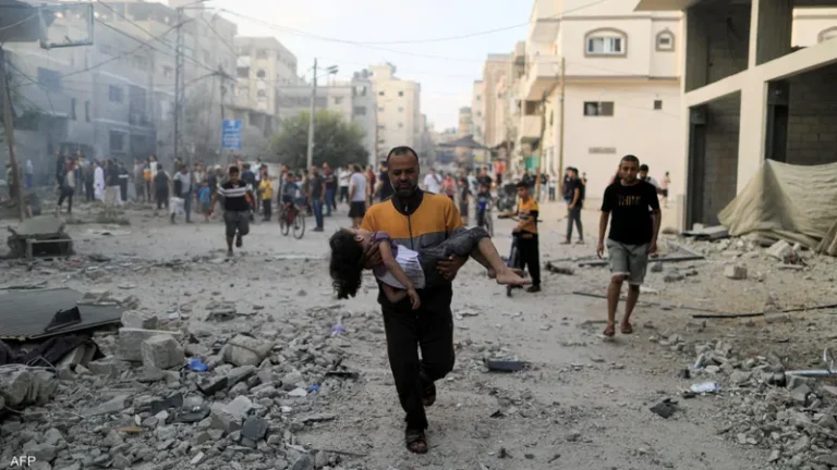غزة تنزف: القصف الإسرائيلي يقتل ويجرح في اليوم 248 من الحرب