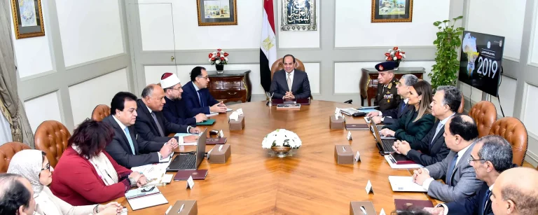 استقالة مدبولى وتكليفه مرة أخرى..فهل يستمر وزراء آخرون في مناصبهم؟