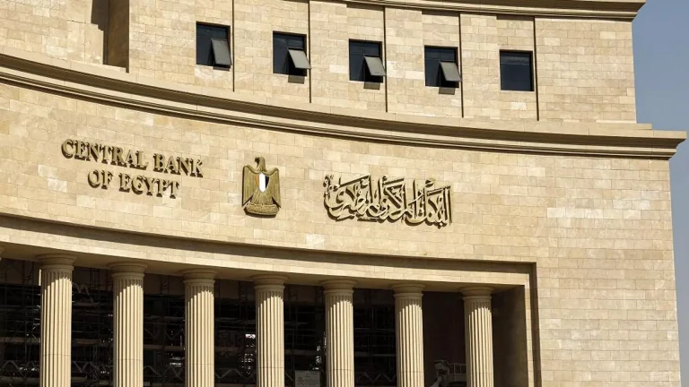 توقعات بطفرة كبيرة في تدفقات الدولار على مصر