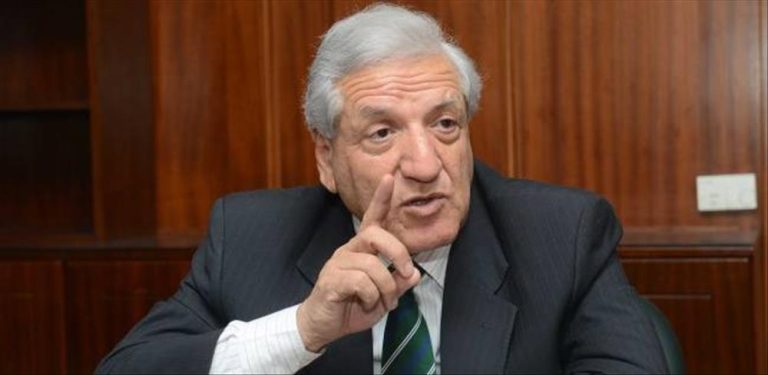 فخري الفقي يكشف استقرار سعر الجنيه المتوقع أمام الدولار حتى 2029
