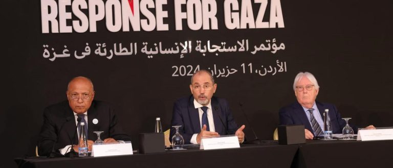 سامح شكري: مصر لم تدخر جهدا في إيصال المساعدات إلى غزة