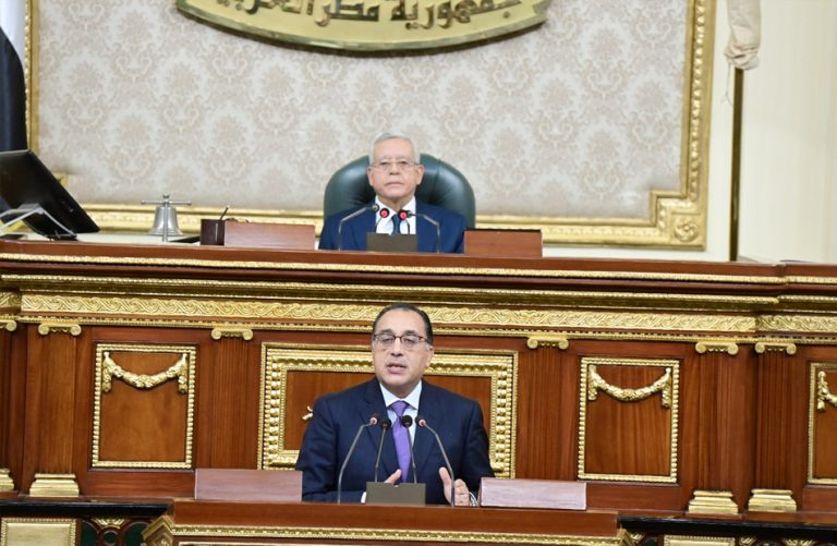 رئيس الوزراء مدبولي يعود إلى السلطة: ما هي الخطوة التالية للحكومة المصرية ؟